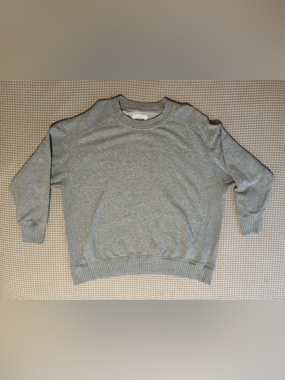 aerie Men's Crewneck Sweatshirt in Light Gray